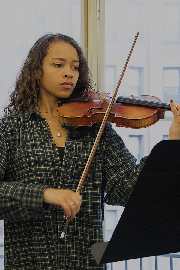 Photograph of Baltimore School for the Arts student playing violin